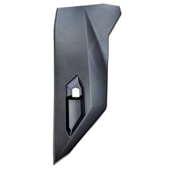 Panel drzwi prawy przód...